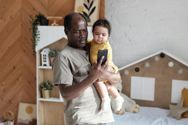 Mise à jour obligatoire de votre smartphone pendant 5 ans